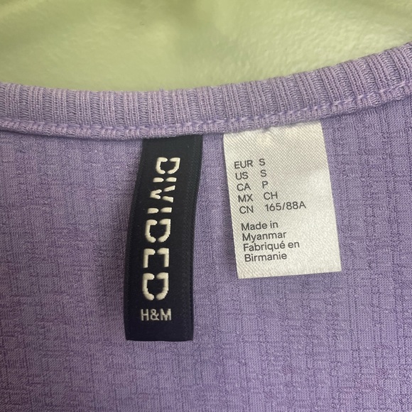 Flattering Shirts - Picture 8 of 9